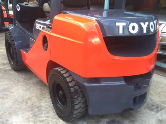 ขายรถโฟลคลิฟท์( เครื่องยนต์ใหม่ล่าสุด) TOYOTA 52-8FD30 ,รถใช้งานมา 3 พันกว่าชั่วโมง,เกียร์ออโต, เครื่องยนต์ดีเซล 2Z , เสายกสูง 3 เมตร , รถนำเข้าจากญี่ปุ่น 100\% ขายรถโฟลคลิฟท์( เครื่องยนต์ใหม่ล่าสุด) TOYOTA 52-8FD30 ,รถใช้งานมา 3 พันกว่าชั่วโมง,เกียร์ออโต, เครื่องยนต์ดีเซล 2Z , เสายกสูง 3 เมตร , รถนำเข้าจากญี่ปุ่น 100\%