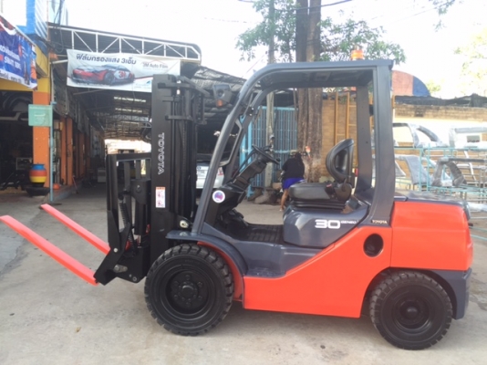 ขายรถโฟลคลิฟท์( เครื่องยนต์ใหม่ล่าสุด) TOYOTA 52-8FD30 ,รถใช้งานมา 3 พันกว่าชั่วโมง,เกียร์ออโต, เครื่องยนต์ดีเซล 2Z , เสายกสูง 3 เมตร , รถนำเข้าจากญี่ปุ่น 100\% ขายรถโฟลคลิฟท์( เครื่องยนต์ใหม่ล่าสุด) TOYOTA 52-8FD30 ,รถใช้งานมา 3 พันกว่าชั่วโมง,เกียร์ออโต, เครื่องยนต์ดีเซล 2Z , เสายกสูง 3 เมตร , รถนำเข้าจากญี่ปุ่น 100\%