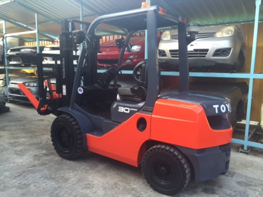 ขายรถโฟลคลิฟท์( เครื่องยนต์ใหม่ล่าสุด) TOYOTA 52-8FD30 ,รถใช้งานมา 3 พันกว่าชั่วโมง,เกียร์ออโต, เครื่องยนต์ดีเซล 2Z , เสายกสูง 3 เมตร , รถนำเข้าจากญี่ปุ่น 100\% ขายรถโฟลคลิฟท์( เครื่องยนต์ใหม่ล่าสุด) TOYOTA 52-8FD30 ,รถใช้งานมา 3 พันกว่าชั่วโมง,เกียร์ออโต, เครื่องยนต์ดีเซล 2Z , เสายกสูง 3 เมตร , รถนำเข้าจากญี่ปุ่น 100\%