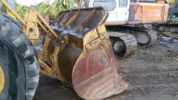 ขายรถตักล้อยาง CAT-966-C สภาพสวย เอกสารเล่มทะเบียนทล ออยหม้อนํ้า เครื่อง สนใจรีบนะคับ