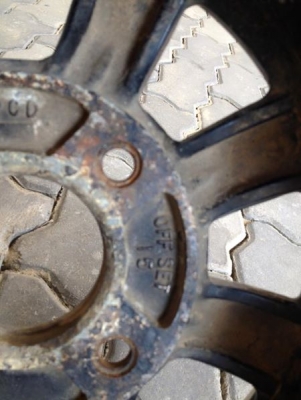 ล้อกล้วยขอบ 13 4/114 เอนไก ออฟ15 กว้าง5นิ้วครึ่ง ราคา3000฿ ติดต่อ 094-481-2229 ล้อกล้วยขอบ 13 4/114 เอนไก ออฟ15 กว้าง5นิ้วครึ่ง ราคา3000฿ ติดต่อ 094-481-2229