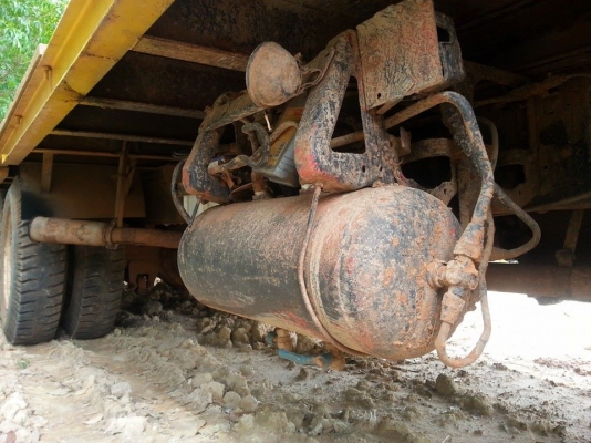 ขายรถเทรลเลอร์ ขึ้น200 FN527M-A เครื่อง6D16 พ.เพาเวอร์ เบรกจิ๊ฟฟี่ ภายในสวย เอกสารพร้อมโอน สนใจโทร 090-8588220คุณนะ 093-3258446คุณบิว หรือเข้าดูสินค้าอื่นๆได้ที่ www.narong2truck.com หรือ www.truck.in.th/498 หรือเพจFacebook ณรงค์ ซื้อขายรถมือสอง (เว็บไซต์