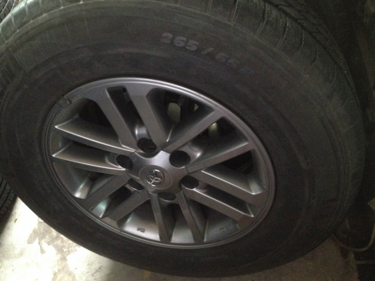 แม็กวีโก้แชมป์ ฟอร์จูนเนอร์ ขอบ17พร้อมยาง มิชเชอร์ลิน 265 65R17 ปี 13 แม็กวีโก้แชมป์ ฟอร์จูนเนอร์ ขอบ17พร้อมยาง มิชเชอร์ลิน 265 65R17 ปี 13