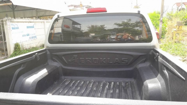 รถกระยะ4ประตู Nissan Navara  ปี10 เกียร์ธรรมดา มือเดียว. สภาพสวย บางเดิม ราคา 320,000 บ. จัดแนนซ์ได้ 350,000 บ.