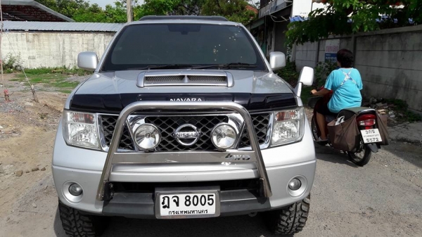 รถกระยะ4ประตู Nissan Navara  ปี10 เกียร์ธรรมดา มือเดียว. สภาพสวย บางเดิม ราคา 320,000 บ. จัดแนนซ์ได้ 350,000 บ.