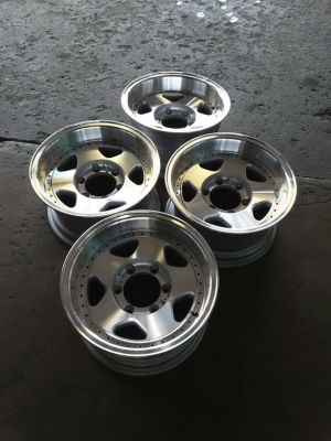 Max ลายแบรดเลย์ ขอบ 15*8 ET-15 สภาพสวยๆ 1ชุด