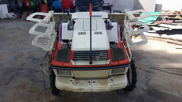 รถดำนานั่งขับ KUBOTA รุ่น S1-600R เก่าญี่ปุ่น  ดำนา 6 แถว สภาพสวย เครื่องยนต์ติดง่าย สภาพพร้อมใช้งาน