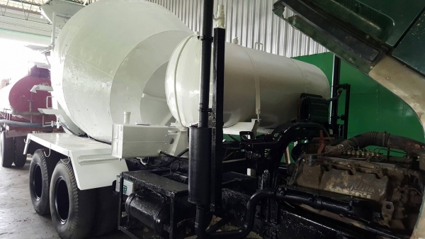 รถโม่หกคิว