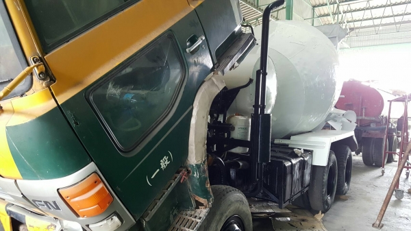 รถโม่หกคิว