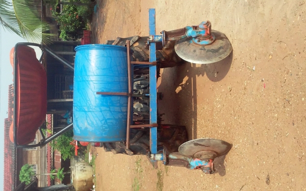 ผานยกร่อง. ร่องอ้อย ร่องมัน ผานยกร่อง. ร่องอ้อย ร่องมัน