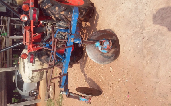 ผานยกร่อง. ร่องอ้อย ร่องมัน ผานยกร่อง. ร่องอ้อย ร่องมัน