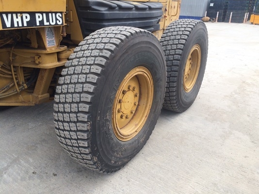 ถึงไทยแล้วครับ 140H#APM01671 ปี2004 18,594ชม.รวมติดScarifierมือ1 ถึงไทยแล้วครับ 140H#APM01671 ปี2004 18,594ชม.รวมติดScarifierมือ1