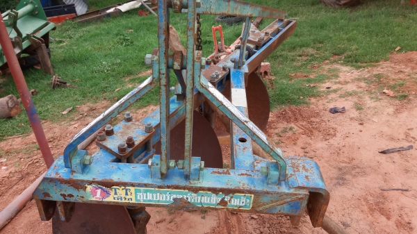 หางสี่กระทู้สามทีทีเฟริส