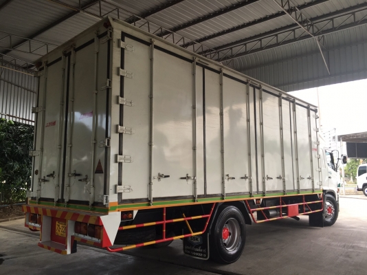 ขาย6ล้อHINO.MAGA.FG8JPLA Euro3.QDR.ซีรี่ย์500คอมมอลเรล 220เเรงรถห้างตู้เเห้ง10บานเปิดได้รอบยาว7.20เมตรภายในสีดำปี2556(2013)ใช้งานได้เลยรถสภาพสวยราคา1,490,000บาท รถได้ที่เต็นท์รถ JJ.AUTOCAR 2 หลังวัดจันทรารามติดถนนเพชรเกษมหลักกิโลเมตรที่68.5 ฝั่งขาเข้านครป