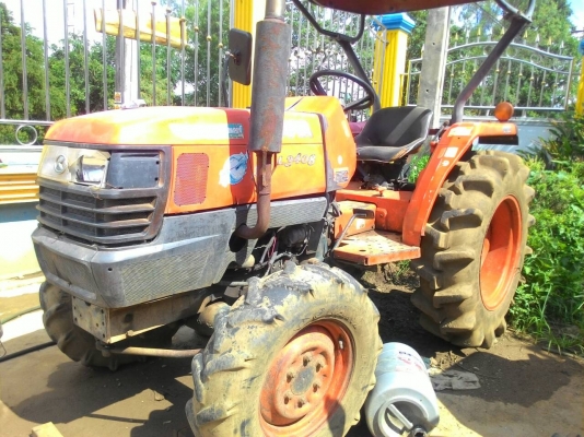 ขายรถไถ KUBOTA L3408  มีหลายคันให้เลือก ราคาเริ่มต้นที่ 140,000 รถอยู่ อ.แกลง ระยอง มีรถขนส่งบริการทั่วไทย DC Tractor Rayong 0818618678 ,0899347475 id line=0818618678 id line=0899347475 https://www.facebook.com/Tractors-Rayong-307154532717928/photos_strea