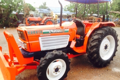 ขาย L4202DT  4WD พร้อมใบดันหน้า