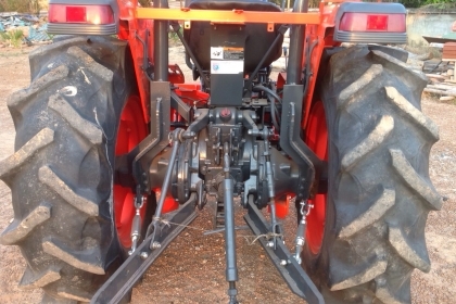 ขายL4508   4WD พร้อมใบดันหน้า