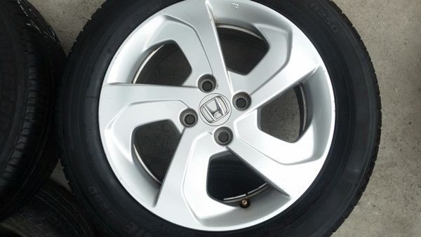 ขายล้อHONDA All New CITYขอบ15 ยางปี14   4 ล้อ