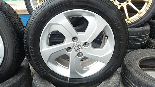 ขายล้อHONDA All New CITYขอบ15 ยางปี14   4 ล้อ