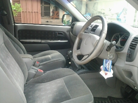 ขายรถกระบะแค๊ป ปี47 อีซูซุ  เครื่อง3,000cc.ดีเซล เทอร์โบ พวงมาลัยเพาเวอร์ เกียร์ธรรมดา แอร์เย็น วิทยุCD ล้อแม็ก เครื่องดี พร้อมใช้งาน ขายถูกๆครับ (รถบ้านเจ้าของขายเอง)