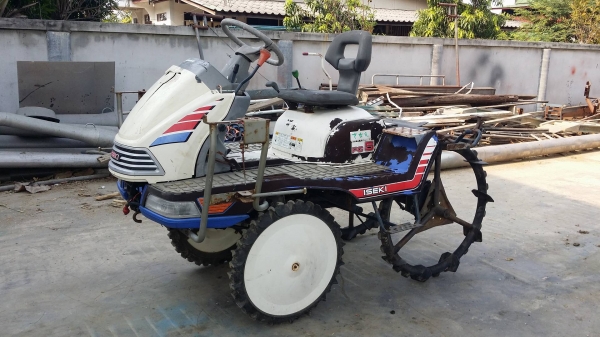 รถดำนานั่งขับ ISEKI  รุ่น PG5 เก่าญี่ปุ่น ไม่มีชุดหางดำ ขนาดกระทัดรัด สภาพดี เครื่องยนต์ติดง่าย สภาพพร้อมใช้งาน