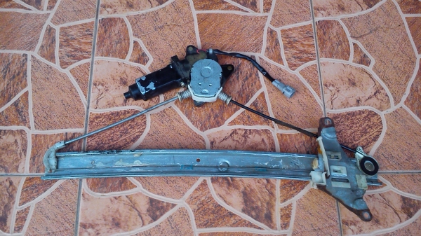 รางกระจกไฟฟ้าหน้า ข้างซ้าย TOYOTA CORONA ST190