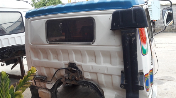 หัวเก๋ง Hino FC สภาพพร้อมใช้ ยกขึ้นได้เลย อุปกรณ์ครบ