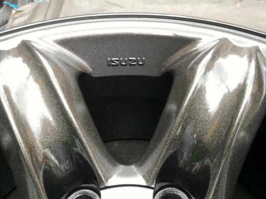 ขายล้อเล็บเหยี่ยวแท้ Isuzu 4 wD มี 5วง ขายล้อเล็บเหยี่ยวแท้ Isuzu 4 wD มี 5วง
