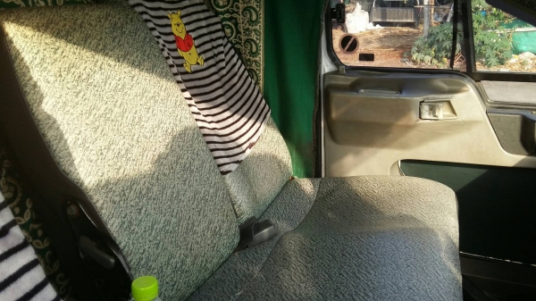 HINO FB 4J  ปี 43  รถห้างแท้   ใช้งานการจัดสวน   ราคา  500,000  บาท