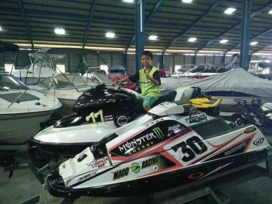 ขาย Seadoo951 และ YAMAHA 650 พร้อมเทรลเลอร์