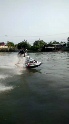 ขาย Seadoo951 และ YAMAHA 650 พร้อมเทรลเลอร์