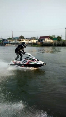 ขาย Seadoo951 และ YAMAHA 650 พร้อมเทรลเลอร์