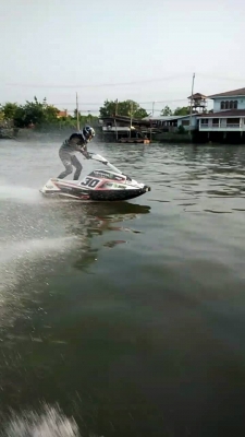 ขาย Seadoo951 และ YAMAHA 650 พร้อมเทรลเลอร์