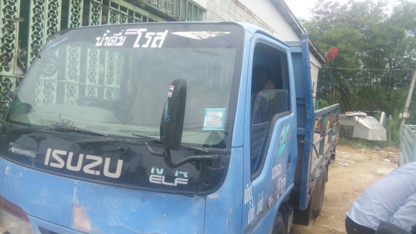 ขาย4ล้ออิซูสุNKR100 แรง เอกสารพร้อมโอน ทะเบียนป้ายเล็กไม่ติดเวลา