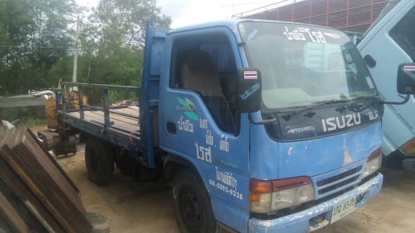 ขาย4ล้ออิซูสุNKR100 แรง เอกสารพร้อมโอน ทะเบียนป้ายเล็กไม่ติดเวลา