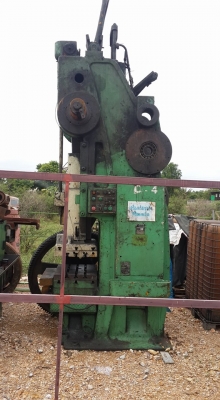 ปั๊มเดินเฟือง 110 ตัน ถอดประกอบออกจากบริษัท 110000 บาท