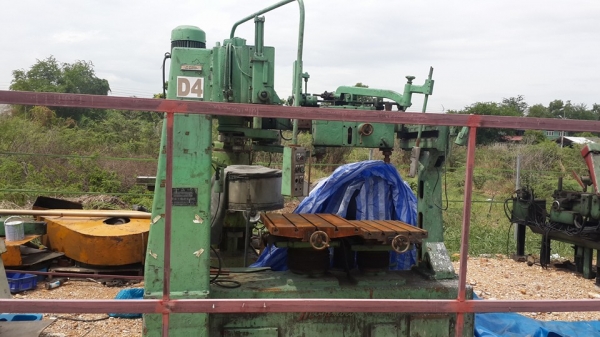 เครื่องกัด ลอกแบบตัวใหญ่ ตามภาพ ราคาไม่แพง 0814583376 เอกปทุม ครับ