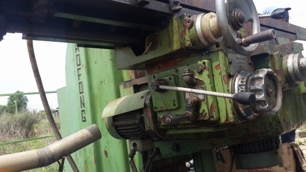 ขายครับขายมิลลิ่ง ไต้หวัน kaofong m5 โอโต้ 3 แกน ระยะทำงาน ประมาณ 300 × 800 มีจอลิเนี่ย สภาพ ใช้งาน โรงงานเลิก ราคาไม่แพง 0814583376 เอก ปทุม ขายครับขายมิลลิ่ง ไต้หวัน kaofong m5 โอโต้ 3 แกน ระยะทำงาน ประมาณ 300 × 800 มีจอลิเนี่ย สภาพ ใช้งาน โรงงานเลิก ราคาไม่แพง 0814583376 เอก ปทุม