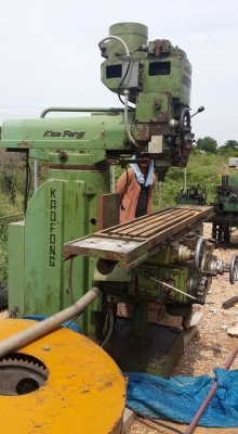 ขายครับขายมิลลิ่ง ไต้หวัน kaofong m5 โอโต้ 3 แกน ระยะทำงาน ประมาณ 300 &times; 800 มีจอลิเนี่ย สภาพ ใช้งาน โรงงานเลิก ราคาไม่แพง 0814583376 เอก ปทุม