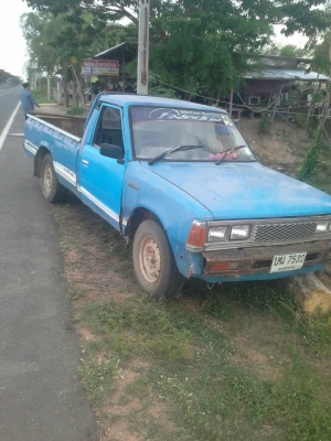 รถกะบะนิสันsd23