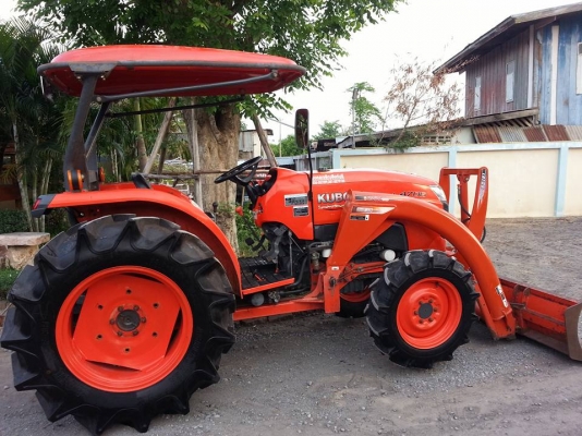 คูโบต้า L4708 4 WD พร้อมใบมีดตราช้าง 608 ชั่วโมง..สีเดิมๆจากโรงงาน