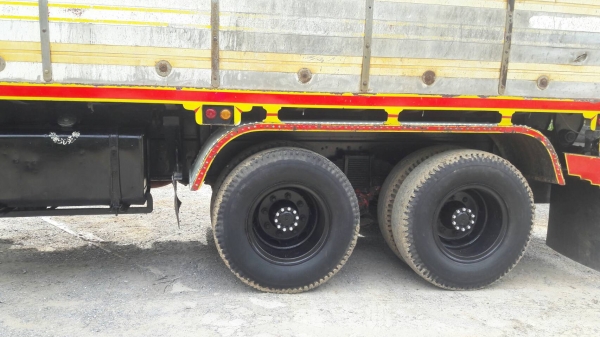 รถสิบล้อฮีโน่ FM3M ปี 39