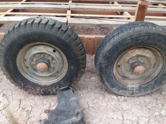 ขายเทเลอร์ ล้อบรรทุก งานสร้างเองเหล็กหนาๆ ขนอ้อย 5-6 ตัน สบายๆ 55000 บาท ต่อรองได้คับ ขายเทเลอร์ ล้อบรรทุก งานสร้างเองเหล็กหนาๆ ขนอ้อย 5-6 ตัน สบายๆ 55000 บาท ต่อรองได้คับ