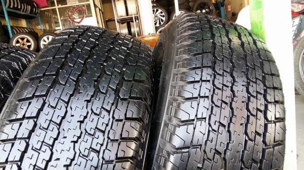 ขายยาง bridgestone dueler h/t 840 255/65r17 ยางปี15 สนใจติดต่อ ตาเล็ก ล้อและยางครับ 081-3747940