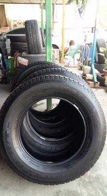 ขายยาง bridgestone dueler h/t 840 255/65r17 ยางปี15 สนใจติดต่อ ตาเล็ก ล้อและยางครับ 081-3747940