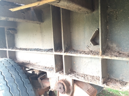 ขายด่วน หางพ่วง PS 2 เพลา กล่องไม่ดั๊มพ์ความยาว 12 เมตรสภาพดี ฝาข้างมีแตกมีกระทุ้งบ้างแต่ยังสามารถใช้งานได้ดี พื้นเหล็กมีผุบางเล็กน้อยครับ ช่วงล่างดีคัชซีไม่มีบวมไม่ผุ ยาง 8 เส้นประมาณ 50\% เอกสารทะเบียนภาษีขาด 2 ปี ชุดโอนครบพร้อม ราคาต่อรองได้ครับ ขายด่วน หางพ่วง PS 2 เพลา กล่องไม่ดั๊มพ์ความยาว 12 เมตรสภาพดี ฝาข้างมีแตกมีกระทุ้งบ้างแต่ยังสามารถใช้งานได้ดี พื้นเหล็กมีผุบางเล็กน้อยครับ ช่วงล่างดีคัชซีไม่มีบวมไม่ผุ ยาง 8 เส้นประมาณ 50\% เอกสารทะเบียนภาษีขาด 2 ปี ชุดโอนครบพร้อม ราคาต่อรองได้ครับ