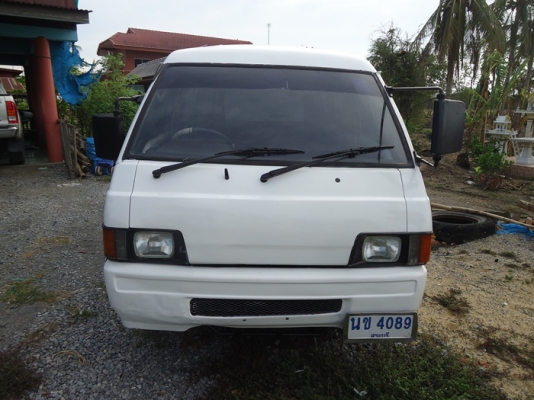 รถตู้  L 300  เครื่องเดิม ดีเซล  เครื่องดี  ไม่มีไอ สตาร์ทติดง่าย   พวงมาลัยเพาเวอร์ ประตู 2ข้าง   เอกสารพร้อมโอน