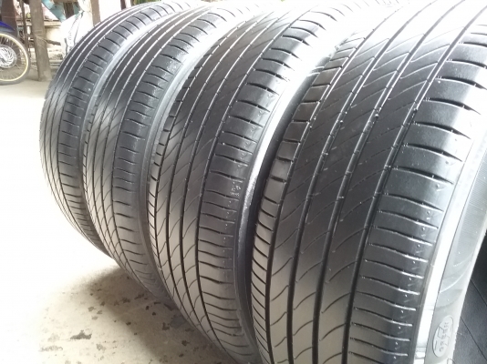 ยางMICHELIN รุ่น PRIMACY 3 ST. 215 60R16 ลงพื้นกลางปี2014 สภาพสวยมากๆ ดอกเต็มๆคุ้มจริงๆใช้อีกนานถูกมากๆๆ