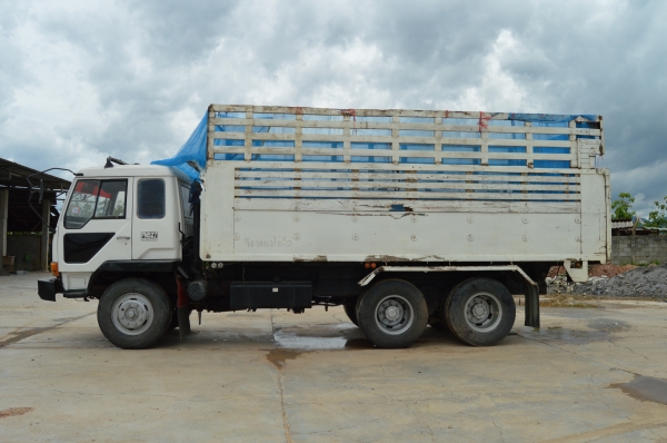 ขายรถ 10 ล้อ ดั้ม FUSO 195 แรง เพลาเดียว