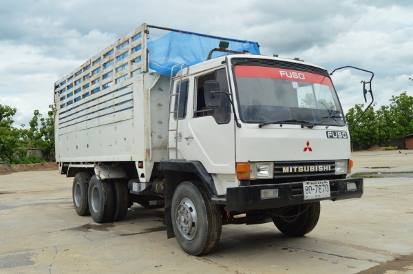 ขายรถ 10 ล้อ ดั้ม FUSO 195 แรง เพลาเดียว